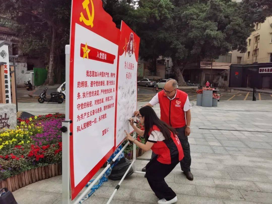 室内攀岩地面拉安全绳的人体重需要比攀岩的人体重高么？
